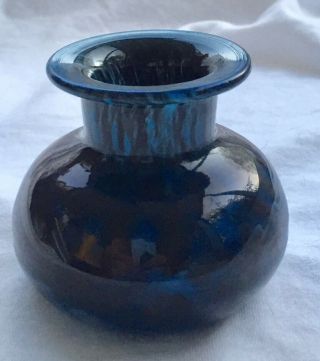 Vintage Kosta Boda Signed Bertil Vallien Dark Blue Swirl Art Glass Vase