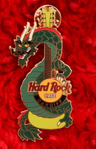 Hard Rock Cafe Pin Cardiff Dragon Guitar Series Le200 Chinese Green Hat Lapel