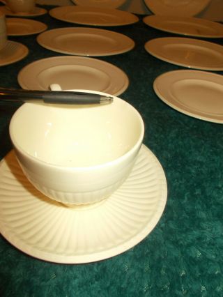 18 Pc Set WEDGWOOD OF ETRURIA & BARLASTON EDME Dinnerware Plates Cups & Saucers 7