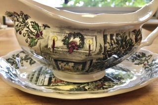 Johnson Brothers Merry Christmas Pattern Gravy Boat And Under Plate
