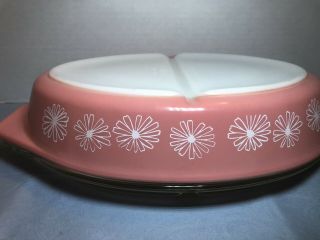 Vintage Pink Pyrex Daisy 1.  5 Quart Divided Casserole Bowl w/ Lid RARE 3