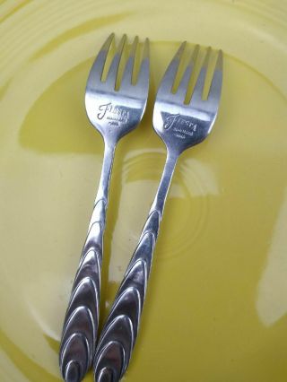 Fiesta | Homer Laughlin Sunflower Yellow Dinner Plate w/ Two Forks 3