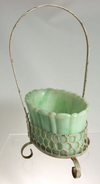 Akro Agate - No 654 Marbleized Green Oval Planter in Wire Basket 2