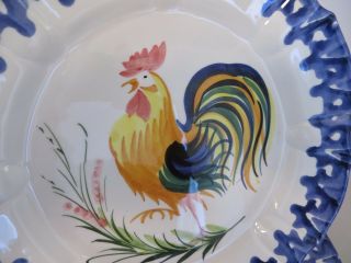 POTTERY PLATES,  Set of 4,  HANDPAINTED,  Made in ITALY,  Rooster Center w Navy Trim 3