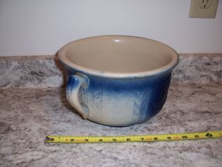 Antique Blue & White Stoneware Chamber Pot Spongeware Pottery Thunder Mug Roses 2