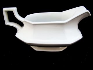 Johnson Brothers England HERITAGE WHITE Gravy Boat and Underplate 4