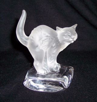 Vintage Nachtmann Frosted Glass Scaredy Cat On Cushion Ornament Figure - Germany