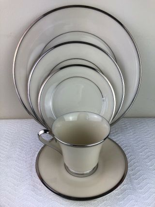 Lenox Solitaire Platinum - Banded Fine China 5 - Piece Place Setting,  Service For 1