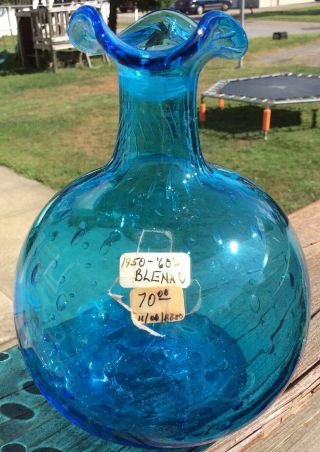 Blenko Mid - Century Blue Glass Decanter With Controlled Bubble Inclusions