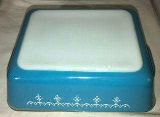 2 RETRO VINTAGE PYREX BLUE SNOWFLAKE GARLAND CASSEROLE BAKE DISHES LIDS 1.  5 QT 5