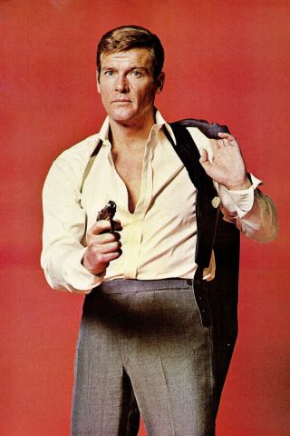 Roger Moore As 007 Live And Let Die Pointing Gun 4x6 Inch Real Photograph