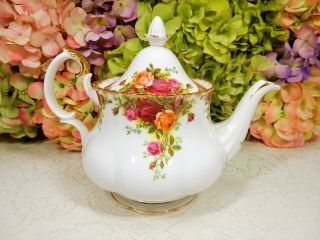 Royal Albert Porcelain Teapot Old Country Roses