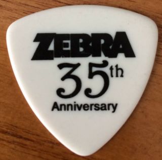 Zebra 1 / Concert Guitar Pick /