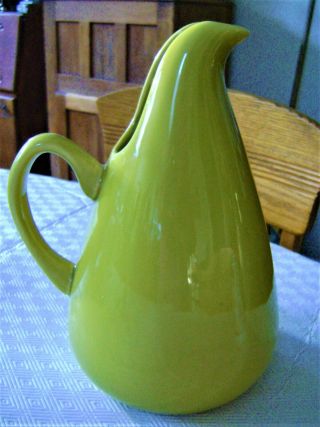 Russell Wright American Modern Bauer Large Chartreuse Pitcher L@@k