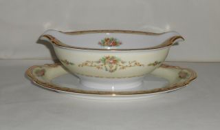 Noritake Japan Gravy Boat With Attached Underplate Mystery Pattern 173