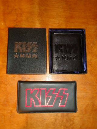 Kiss Leather Check Book Cover & Wallet