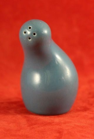 Vintage Mid Century Eva Zeisel Red Wing Town & Country 3 " Shmoo Blue Salt Shaker