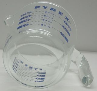 Vtg Pyrex Glass Measuring Cup 1 Cup 8oz.  Blue Writing CORNING Open Handle 5