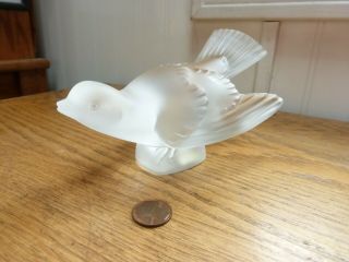 Single Vintage Lalique Paris Cristal Crystal Frosted Glass Swallow Bird Figurine
