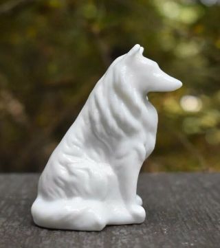 Mosser Collie / Sheltie Milk White Glass Dog Figurine