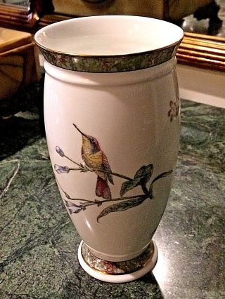 Wedgewood Porcelain Hummingbird Vase 1991 England 3