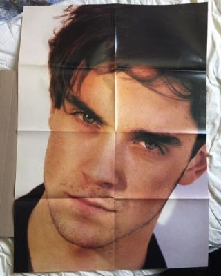 Robbie Williams / Take That Tv Hits Posterbook Huge " Larger - Than - Life " Poster