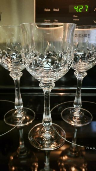 Gorgeous Set Of 4 Mikasa Versaille Cut Crystal Wine Glasses 7 1/8 "