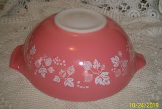 Vintage Pyrex 444 Pink Gooseberry Cinderella Nesting Mixing Bowl Pink White 4 Qt