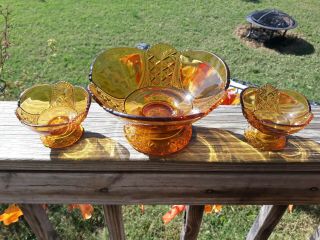 Eapg Richards And Hartley Amber Glass Paneled Diamond Cut And Fan Set 3 Bowls