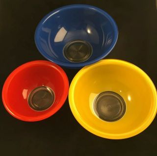 Vintage Pyrex Mixing Nesting Bowl Set Of 3 Primary Colors Clear Glass Bottoms