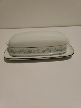 Noritake Marywood 1/4 Lb Covered Butter Dish
