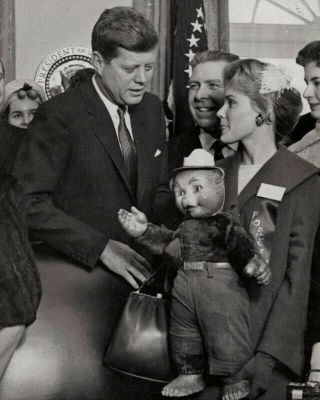President John F Kennedy And Smokey Bear 1961 8x10 Photo Print 4034 - Jfk