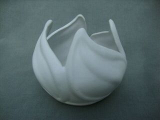 Vintage Mid - Century Van Briggle Art Pottery Lotus Matte Vase Bowl Creamy White