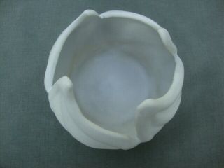 Vintage Mid - Century Van Briggle Art Pottery Lotus Matte Vase Bowl Creamy White 3