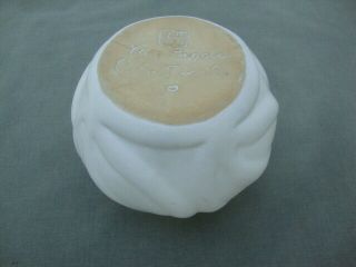 Vintage Mid - Century Van Briggle Art Pottery Lotus Matte Vase Bowl Creamy White 5