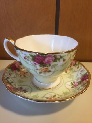Royal Albert Old Country Roses Cameo Green Cup Saucer Set 5