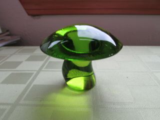 Vintage Viking Glass Green 3 " X 2 - 1/2 " Mushroom Paperweight,  No Label,  Exc