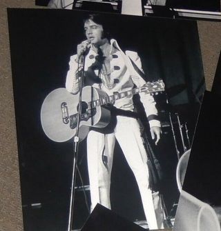 Elvis Presley Glossy 11 " X 14 " Jumbo Photo Las Vegas 1970