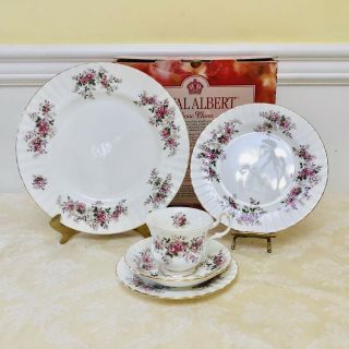 Royal Albert Lavender Rose 5 - Piece Set Teacup Saucer Plates
