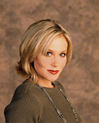 A Christina Applegate Wearing Her Short Hair 8x10 Picture Celebrity Print