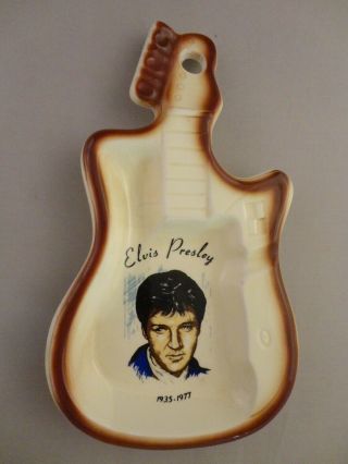 Vintage Elvis Presley 1935 - 1977 Ceramic Guitar Shape Ashtray (311)