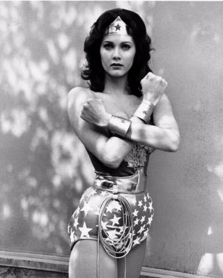 Lynda Carter Wonder Woman 8x10 Photo Print 1616071117