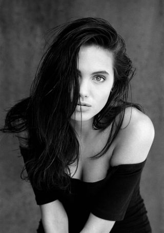 A Angelina Jolie Sexy Actress Black And White 8x10 Picture Celebrity Print