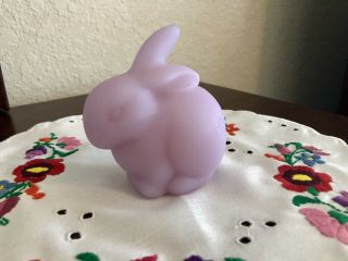 Vintage Fenton Art Glass Lavender Purple Bunny Rabbit Paperweight Figurine