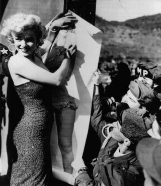 Marilyn Monroe Autographing The Poster 8x10 Photo Print