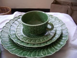 Downsizing - Pier 1 - Set 8 Green Basketweave Cups & Saucers - Only