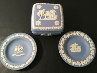 Wedgwood Blue Jasperware Square Trinket Box & 2 Trinket Dishes