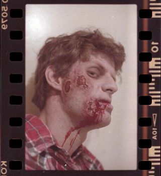 Ha8e Vintage Day Of The Dead Zombie Horror Movie Film Actor Blood Negative Photo