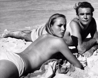 Sean Connery And Ursula Andress On The Set Of Dr No 8x10 Photo 30133 - Ho