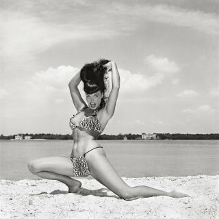Bettie Page Sexy Posing In The Beach.  Jpg 8x10 Picture Celebrity Print